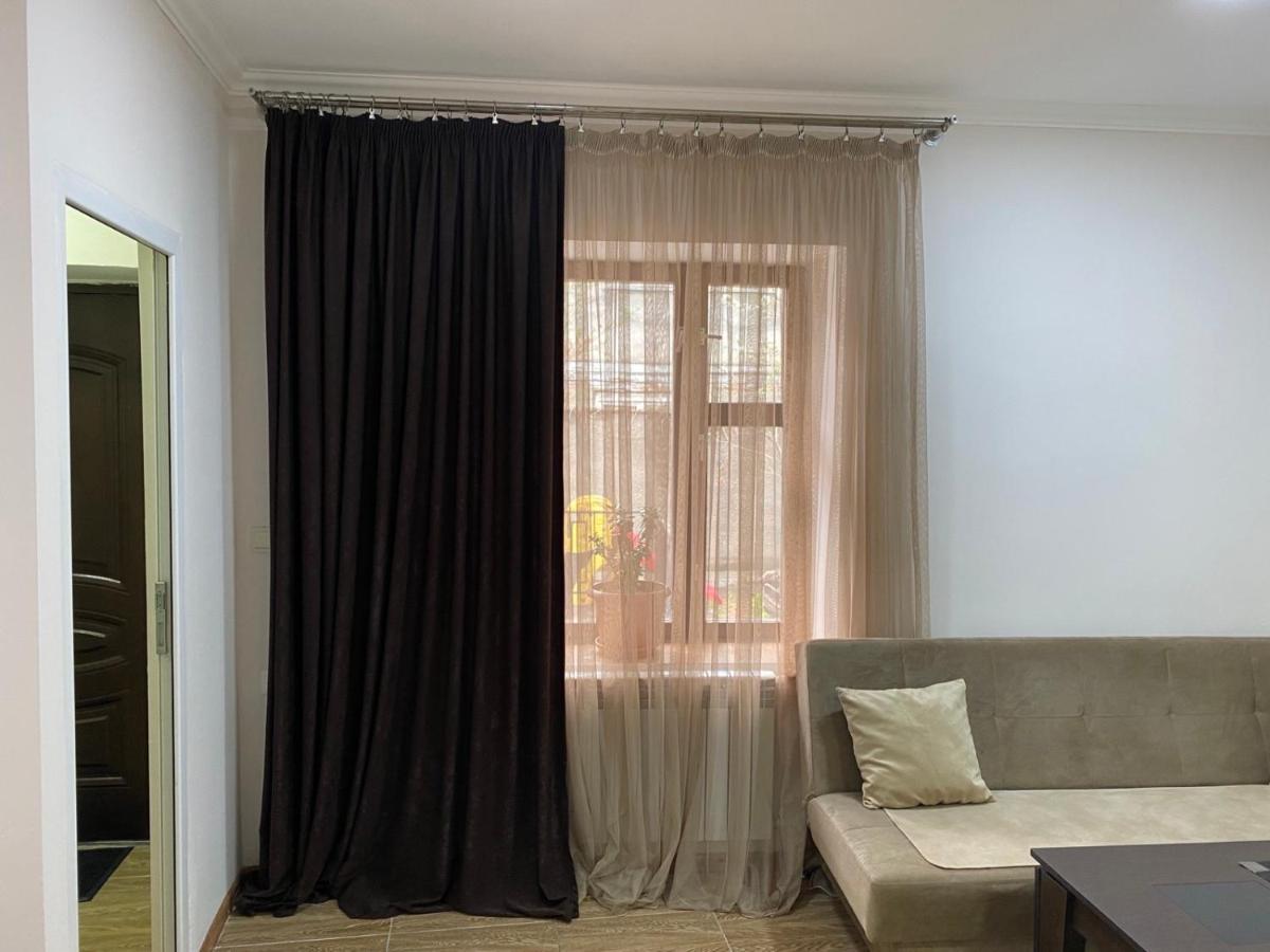 Sm Apartment 1 Jerevan Eksteriør billede